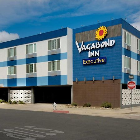 Vagabond Inn Executive Bakersfield Downtowner Экстерьер фото